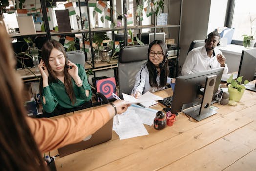 Live Chat vs. Email Support: Optimizing Customer Service for Your Business